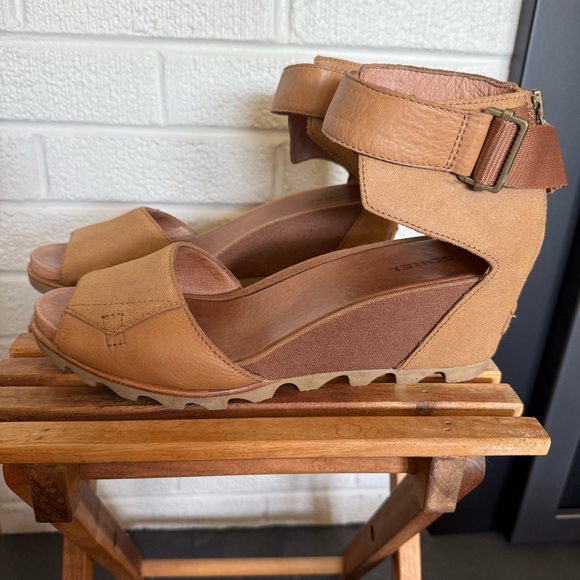 Sorel wedge sandal “Joanie II” - Picture 1 of 8